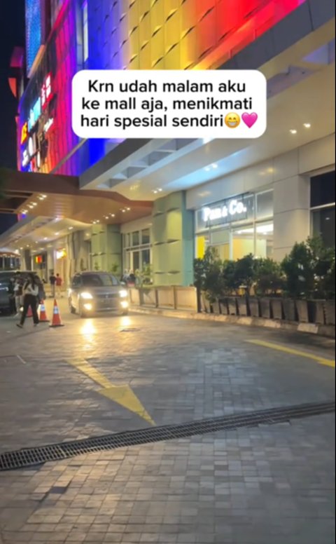 Suami Sibuk Bekerja, Momen Istri Rayakan Ultahnya Sendiri Ini Curi Perhatian