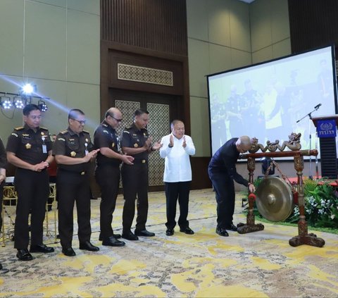 Tangkal AGHT Paham Ekstremisme dan Terorisme, JAM Intelijen Gelar FGD  Dalam Rangka Pelaksanaan RAN PE