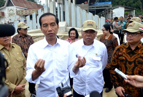 Jadi Wajah Baru Entikong, PLBN yang Dibangun Jokowi Bikin Iri Masyarakat Malaysia