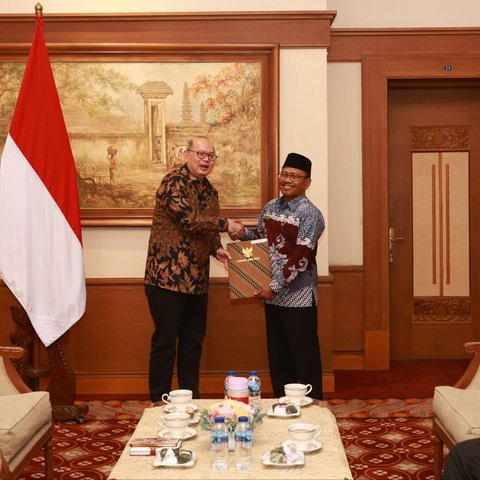 Sugirah Resmi Menjabat Plt. Bupati Banyuwangi