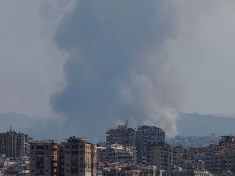 FOTO: Siang dan Malam Serangan Udara Israel Semakin Brutal Terus Menggempur Selatan Lebanon