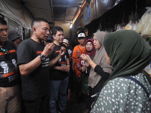 FOTO: Gaya Blusukan Cagub dan Cawagub DKI Jakarta No Urut 2, Dharma - Kun di Pasar Serdang