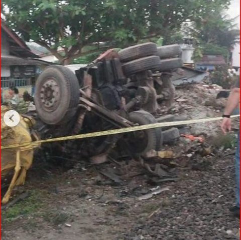 Kecelakaan kereta api dan truk molen di Bantul