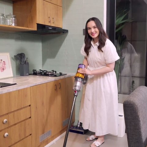 Jarang Tersorot, Potret Rumah Mewah Chelsea Islan Kental Nuansa Pastel dengan Gaya Modern nan Nyaman