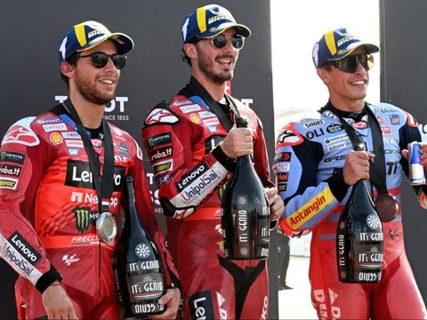 FOTO: Aksi Francesco Bagnaia Rajai Sprint Race MotoGP di Sirkuit Mandalika, Marc Marquez Finis Ketiga