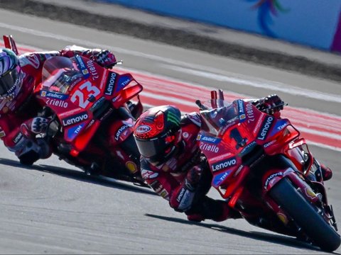 FOTO: Aksi Francesco Bagnaia Rajai Sprint Race MotoGP di Sirkuit Mandalika, Marc Marquez Finis Ketiga