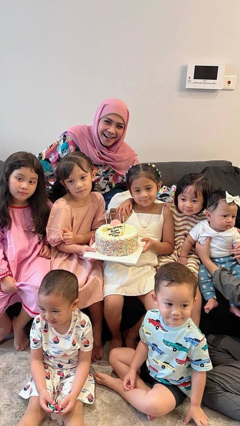 Potret Meriah Ulang Tahun Ansara, Keponakan Nagita Slavina, Baby Lily Curi Perhatian!<br>