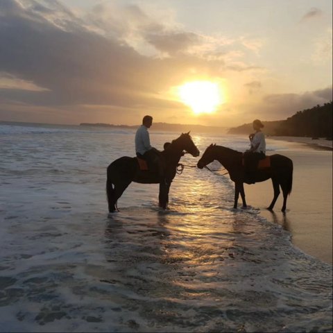 Potret Romantis Hamish Daud dan Raisa