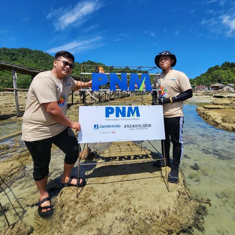 PNM Peduli Tanam Ribuan Pohon Mangrove dan Terumbu Karang di Kalimantan