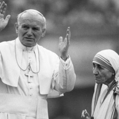 Bunda Teresa dan Paus Yohanes Paulus II (AFP)