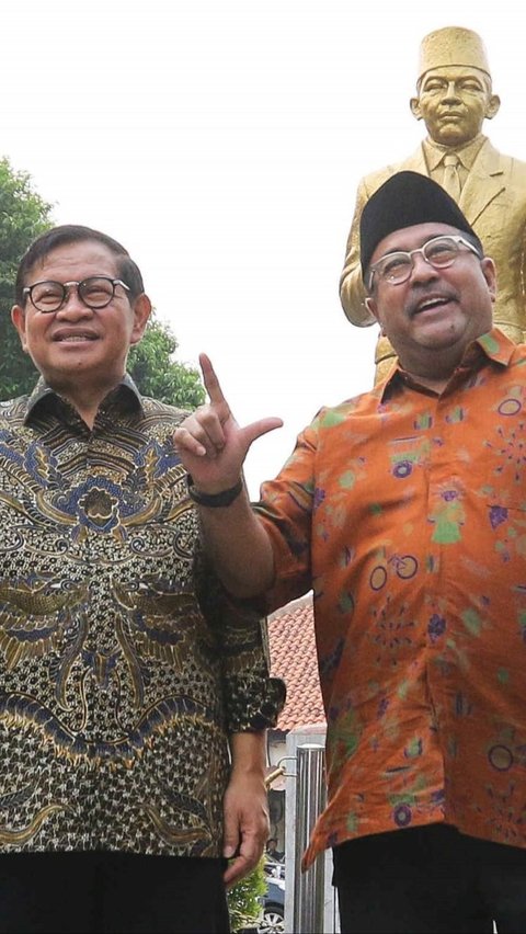 FOTO: Senyum Semringah Pramono Anung hingga Pose Rano Karno Meniup Tanjidor saat Diajak Foke Keliling Museum MH Thamrin