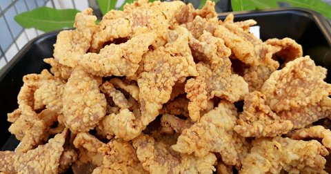 Tak Melulu Berbahaya, Ternyata Kulit Ayam Memiliki Manfaat Jika Diolah dengan Benar