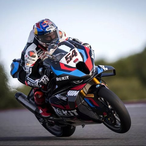 Toprak Razgatlioglu dan tim BMW Motorrad WorldSBK tengah menunjukkan performa gemilang di musim ini.