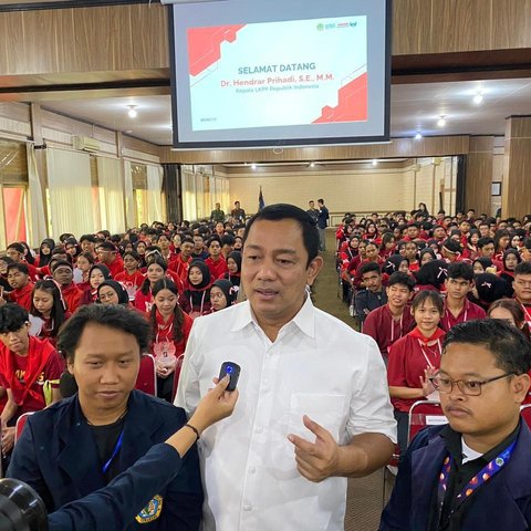 Pembekalan Maba, Hendi Gelorakan Jiwa Nasionalisme Mahasiswa di Semarang