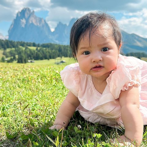 Potret Baby Launa di Italia
