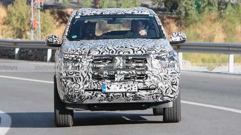 Foto mata-mata Mitsubishi Pajero Sport.