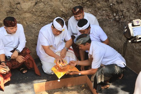 Upacara Adat Ngeruwak Tandai Pembangunan LRT Bawah Tanah di Bali