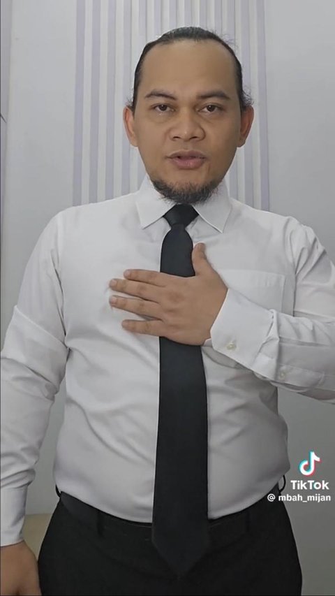 Video Perkenalan Mahasiswa Baru Mbah Mijan Viral, Komentar Warganet Bikin Ngakak