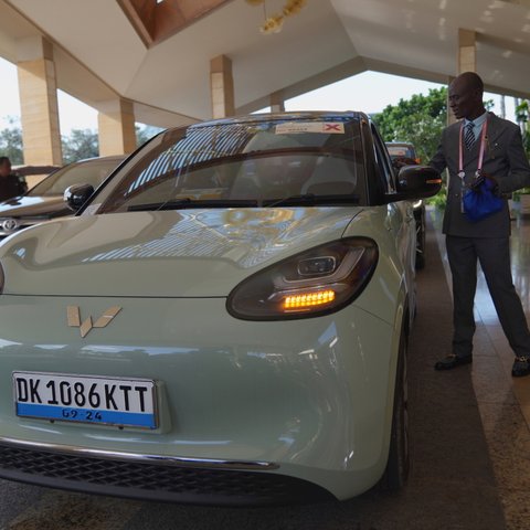 BinguoEV dikerahkan sebagai mitra mobilitas para delegasi.