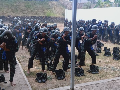 FOTO: Menengok Latihan Calon Prajurit TNI AU di Skadik Lanud Adi Soemarmo: Dari Nyebur ke Sungai sampai Diajari Ilmu AI