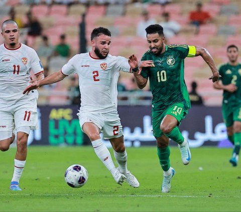 FOTO: Debut Spektakuler Maarten Paes Bersama Garuda, Gagalkan Penalti hingga Tahan Imbang Arab Saudi