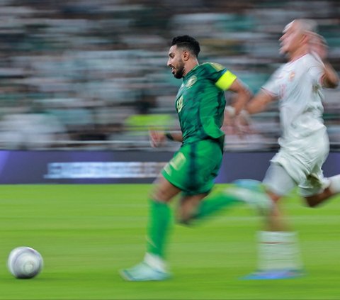 FOTO: Debut Spektakuler Maarten Paes Bersama Garuda, Gagalkan Penalti hingga Tahan Imbang Arab Saudi