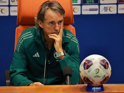 FOTO: Ekspresi Roberto Mancini Frustasi Saat Arab Saudi Ditahan Imbang Timnas Indonesia