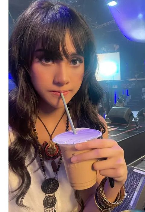 Anya Geraldine. (sumber: X/anyaselalubenar / Instagram/anyageraldine)