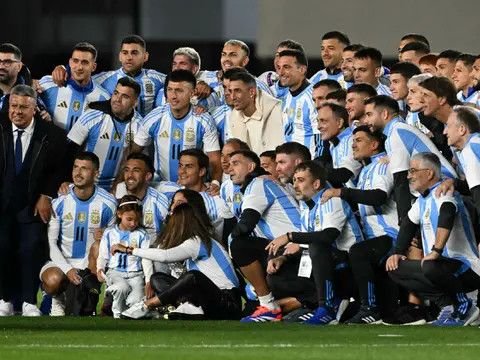 FOTO: Momen Perpisahan Angel Di Maria dengan Argentina Penuh Haru, Pesan Menyentuh Messi di Video Sampai Membuatnya Menangis