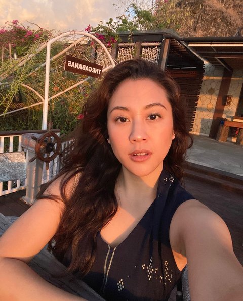 Potret Sherina di Labuan Bajo