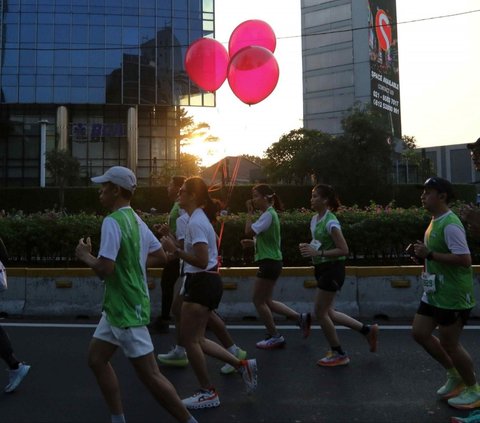 FOTO: KAI Commuter Run 2024, 2.500 Peserta Lari Keliling Jakarta