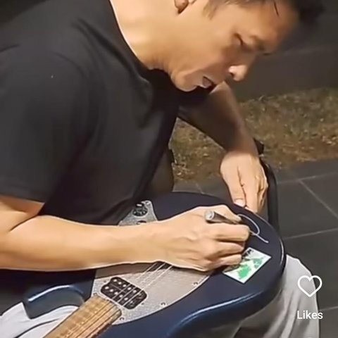 'Rezeki Anak Soleh', Andika Kangen Band Dihadiahi Gitar sama Ariel Noah Sampai Dikomentari Anji Manji