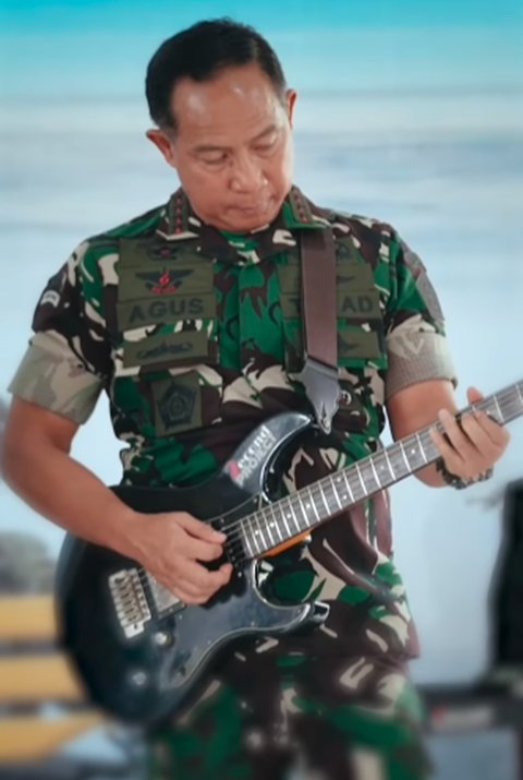 Momen Panglima TNI dan KEpala Staf Tampil Bareng