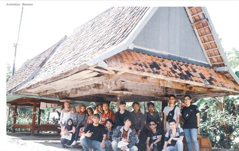 Mengenal Dhurung Bawean, Tempat Warga Gresik Berkumpul hingga Menyimpan Padi yang Dilengkapi Alat Penghalau Tikus