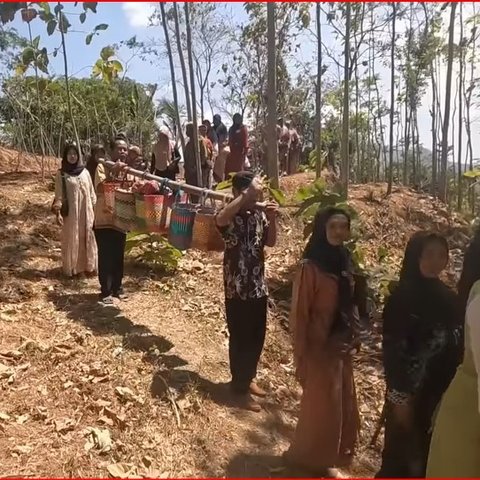Hajatan mantu di desa terpencil Wonogiri