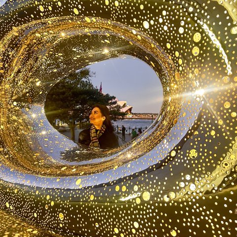 Gaya Bella Saphira di Australia