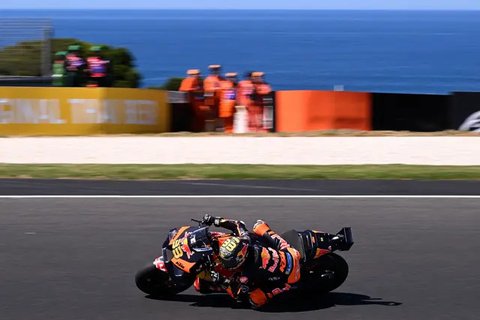 Pedro Acosta bakal naik kelas ke MotoGP usai menjadi juara Moto2 2023. Dia akan gabung dengan Tech3 GASGAS KTM di MotoGP 2024 (AFP)