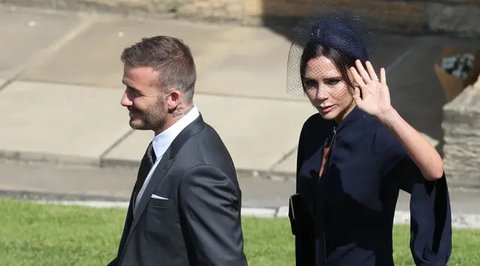 Pada paruh kedua, giliran Trent Alexander-Arnold dan Diogo Jota yang menjebol gawang West Ham. (AFP/Adrian Dennis)