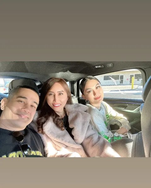 Momen Agnez Mo rayakan tahun baru di Las Vegas, reuni dengan Okan Kornelius. (sumber: Instagram/angelinevalesques)