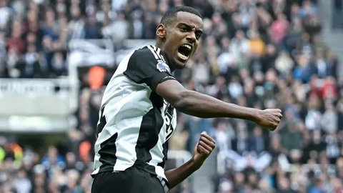 Arsenal membutuhkan penyerang baru. Mereka ditinggal penyerang andalannya, Gabriel Jesus karena mengalami cedera lutut saat membela Timnas Brasil di perhelatan Piala Dunia 2022. Ia diperki