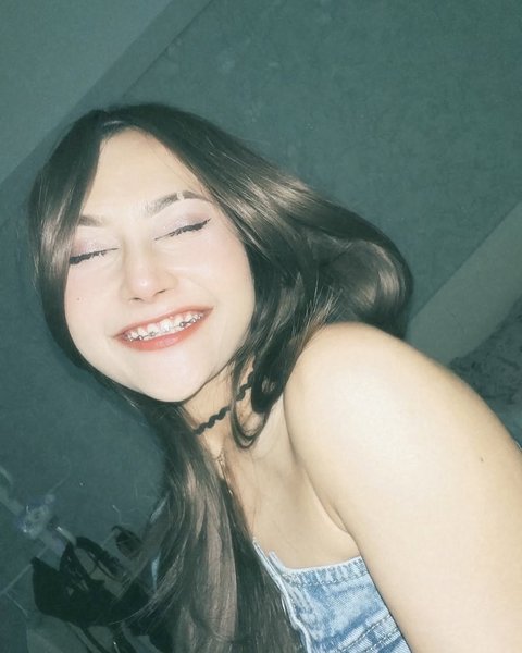 Potret Riyuka Bunga dengan Riasan, Dipuji Makin Cantik dan Hidungnya Bikin Pangling