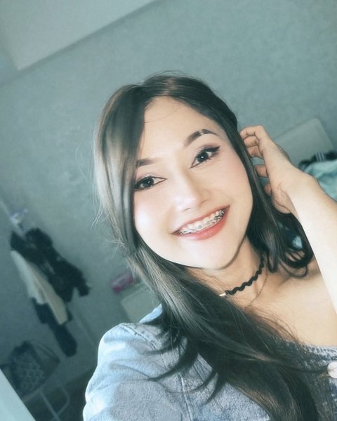 Potret Riyuka Bunga dengan Riasan, Dipuji Makin Cantik dan Hidungnya Bikin Pangling