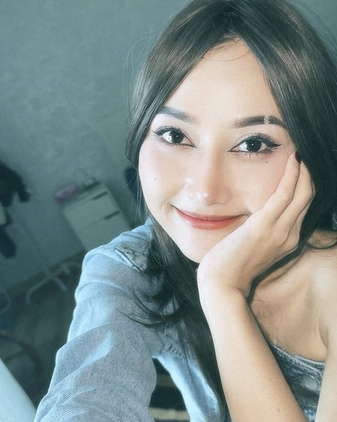 Potret Riyuka Bunga dengan Riasan, Dipuji Makin Cantik dan Hidungnya Bikin Pangling