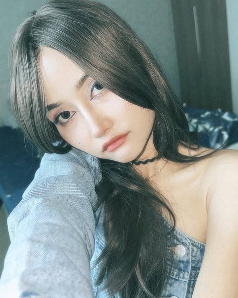 Potret Riyuka Bunga dengan Riasan, Dipuji Makin Cantik dan Hidungnya Bikin Pangling