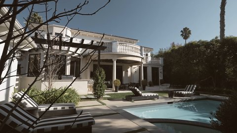 Mengintip Kemewahan Rumah Nikita Willy di Beverly Hills, Fasilitas Eksklusif yang Bikin Kagum