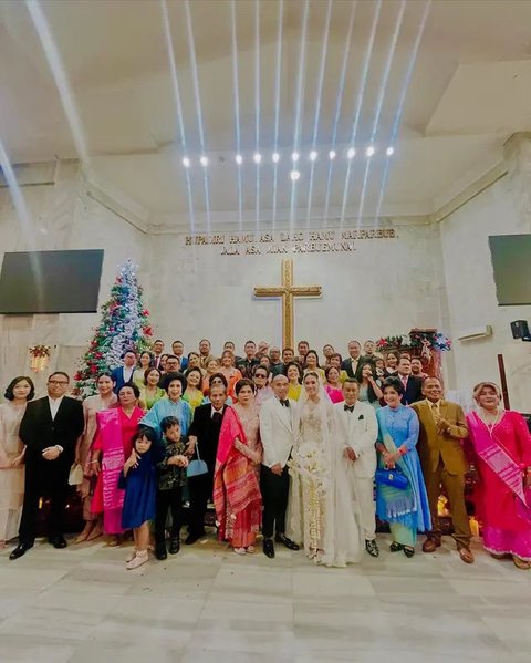 Potret Pernikahan Winona Delany dan Frank Hutapea Putra Hotman Paris (Sumber: Instagram/hotmanparisofficial)