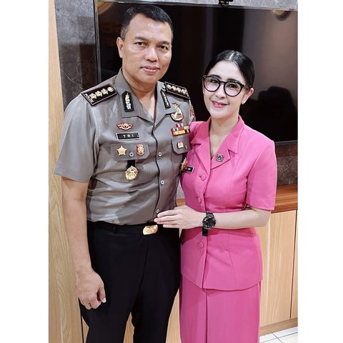 Potret Uut Permatasari Dampingi Suami yang Jadi Abdi Negara, Kini Punya Pangkat Kombes Pol