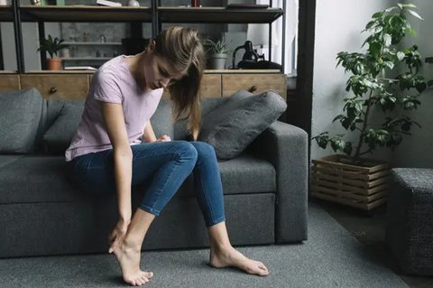 Konsumsi makanan yang tinggi purin dapat menyebabkan asam urat menumpuk dalam tubuh. (Foto: Unsplash/Louis Hansel)