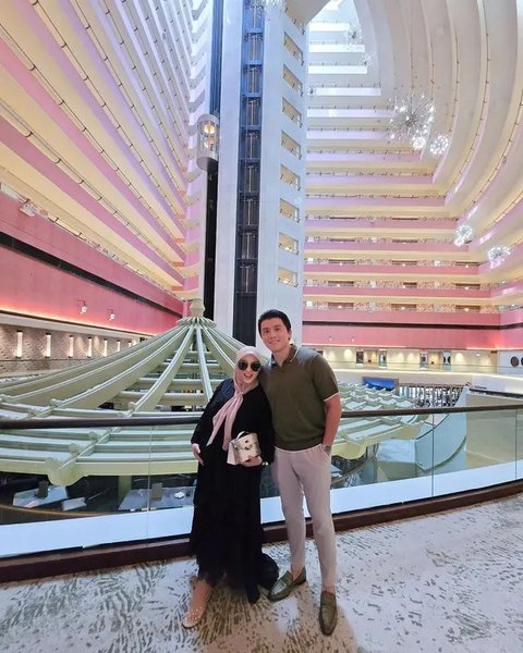 Perayaan ulang tahun Irwan Mussry ke 60 (Sumber: Instagram/irwanmussry)