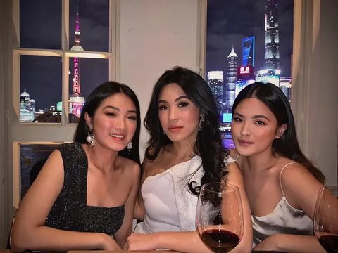 Potret Keluarga Tandra, Besan Hotman Paris (Sumber: Instagram/odeliatandra)